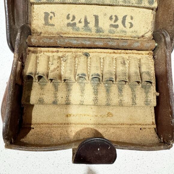 McKEEVER BROWN CARTRIDGE BOX, ROCK ISLAND ARSENAL 1904. Ammunition - Picture 6 of 8